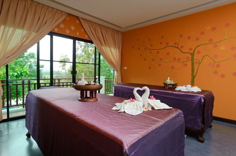 Chiangmai Highlands Golf And Spa Resort Mae On Exteriör bild